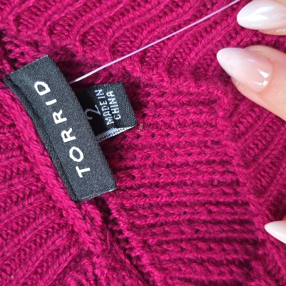 Torrid Pullover Cold Shoulder Sweater 2x NEW NWT - Picture 10 of 11